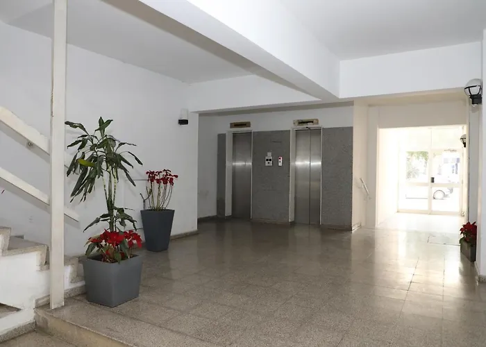 Achillion By 'flats Nicosia' * Nikósie